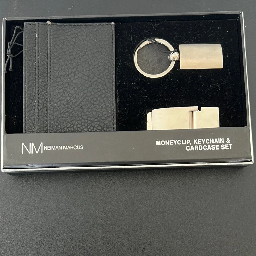 Neiman Marcus Black and Silver Money Clip Set